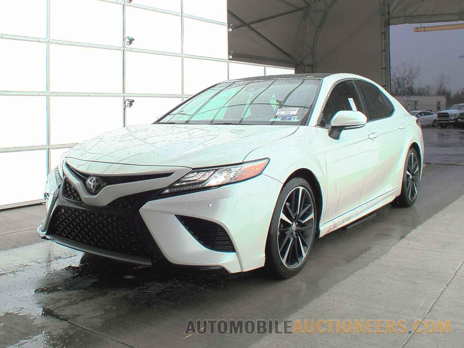 4T1B61HKXJU080206 Toyota Camry 2018