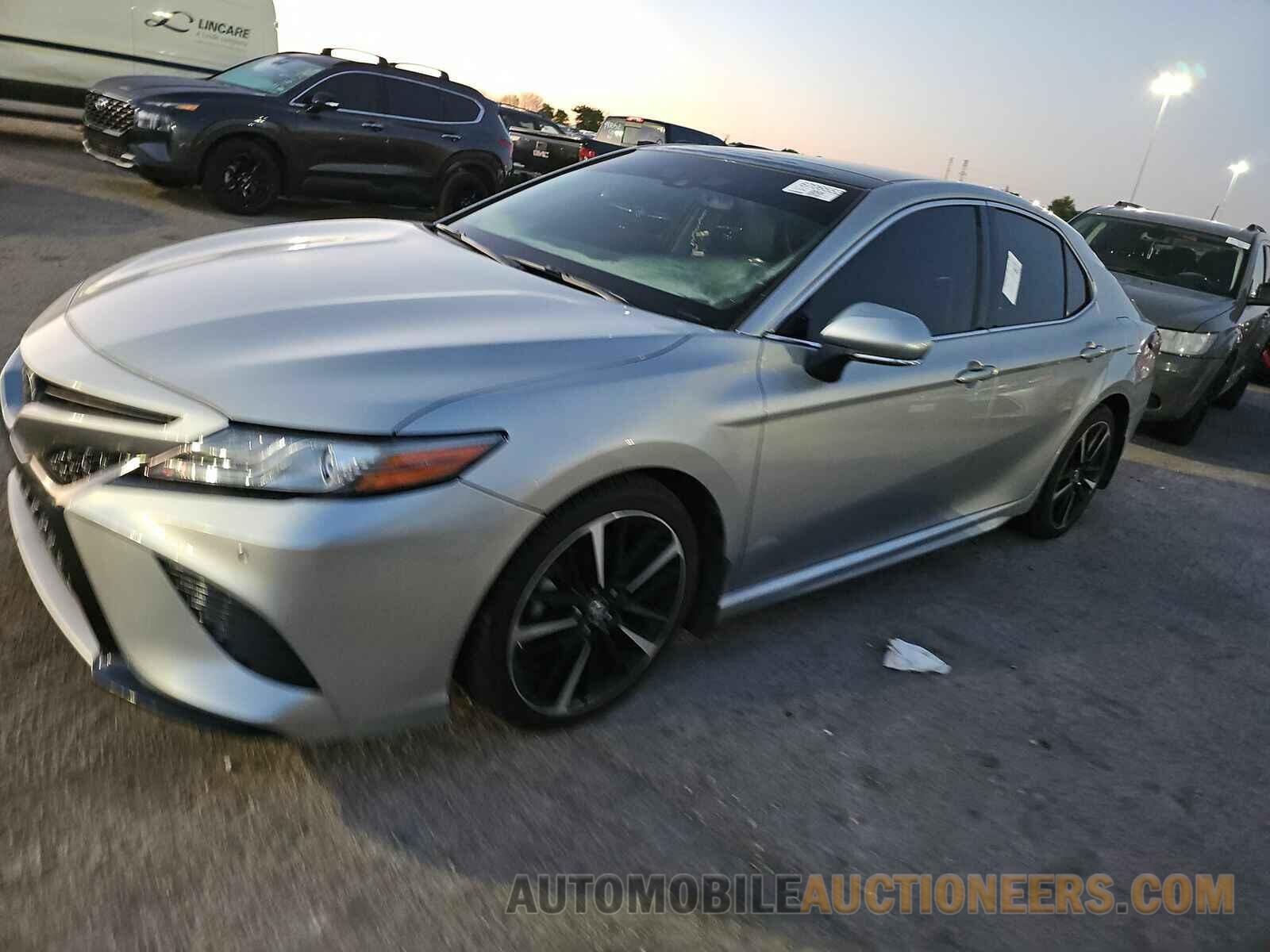 4T1B61HKXJU081565 Toyota Camry 2018