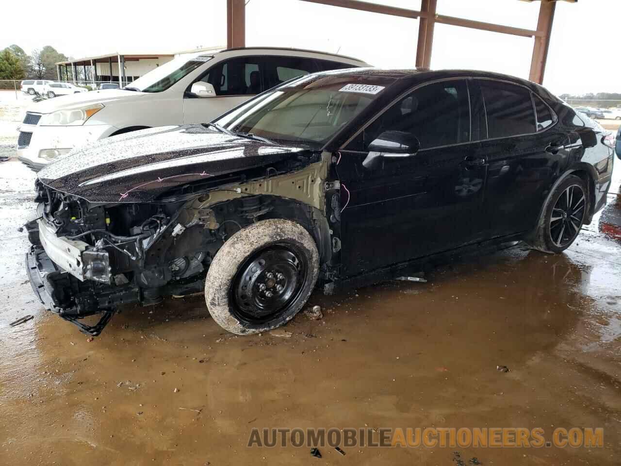 4T1B61HKXJU109333 TOYOTA CAMRY 2018