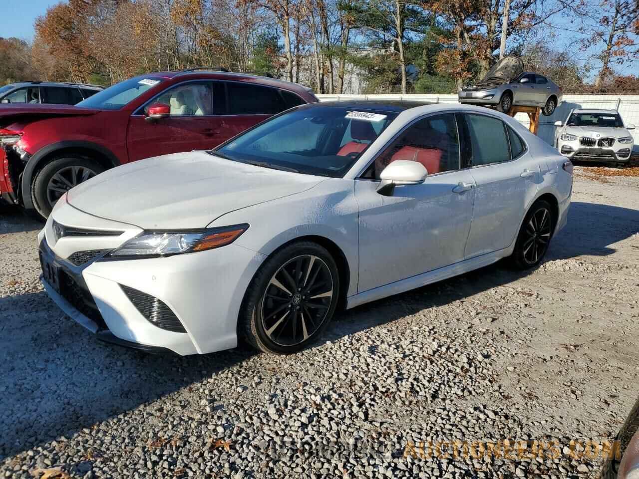 4T1B61HKXJU119733 TOYOTA CAMRY 2018