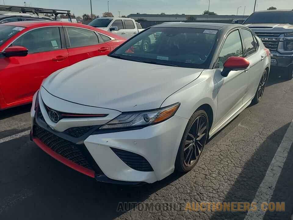 4T1B61HKXJU139240 Toyota Camry 2018