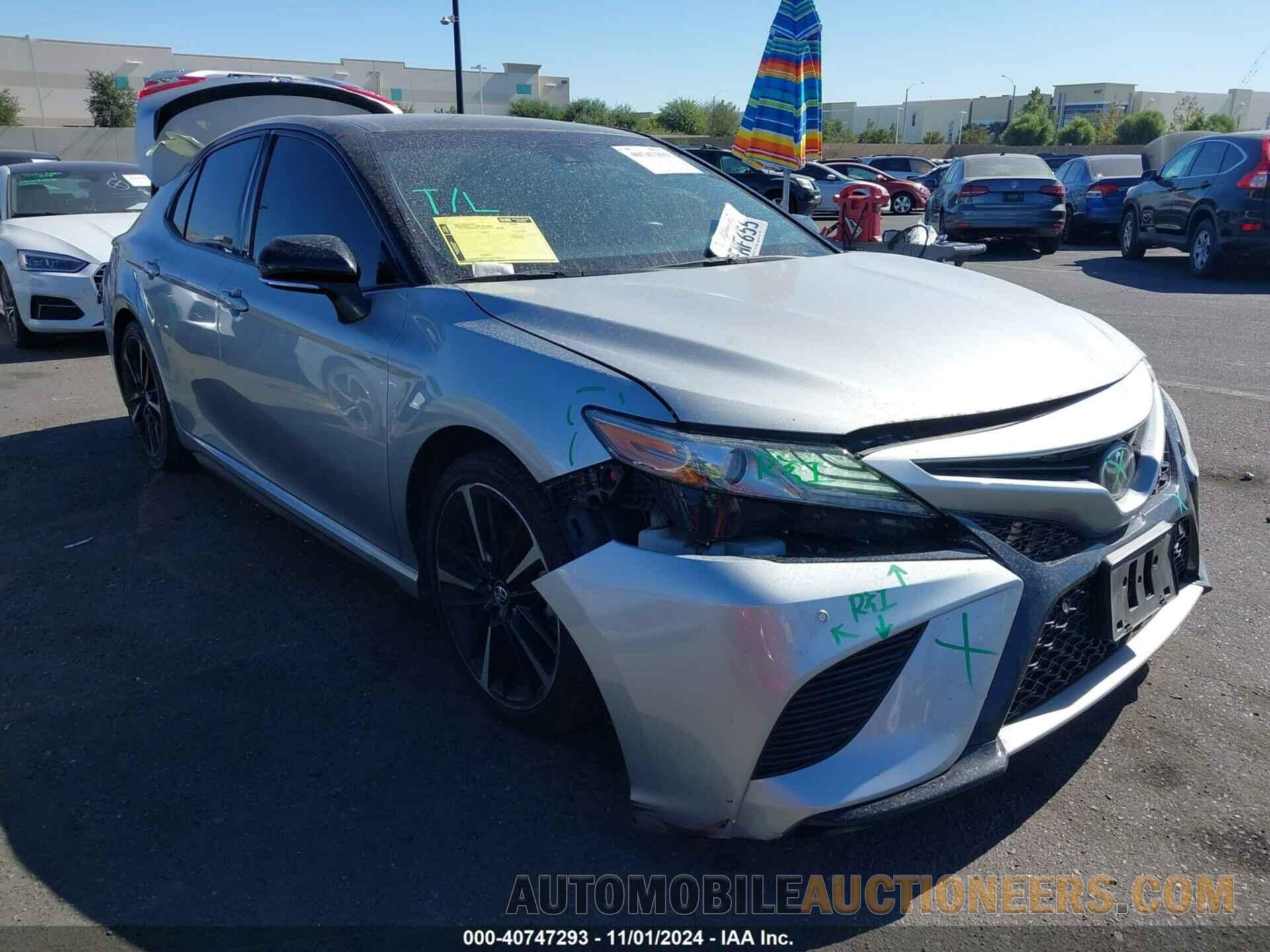 4T1B61HKXJU143983 TOYOTA CAMRY 2018