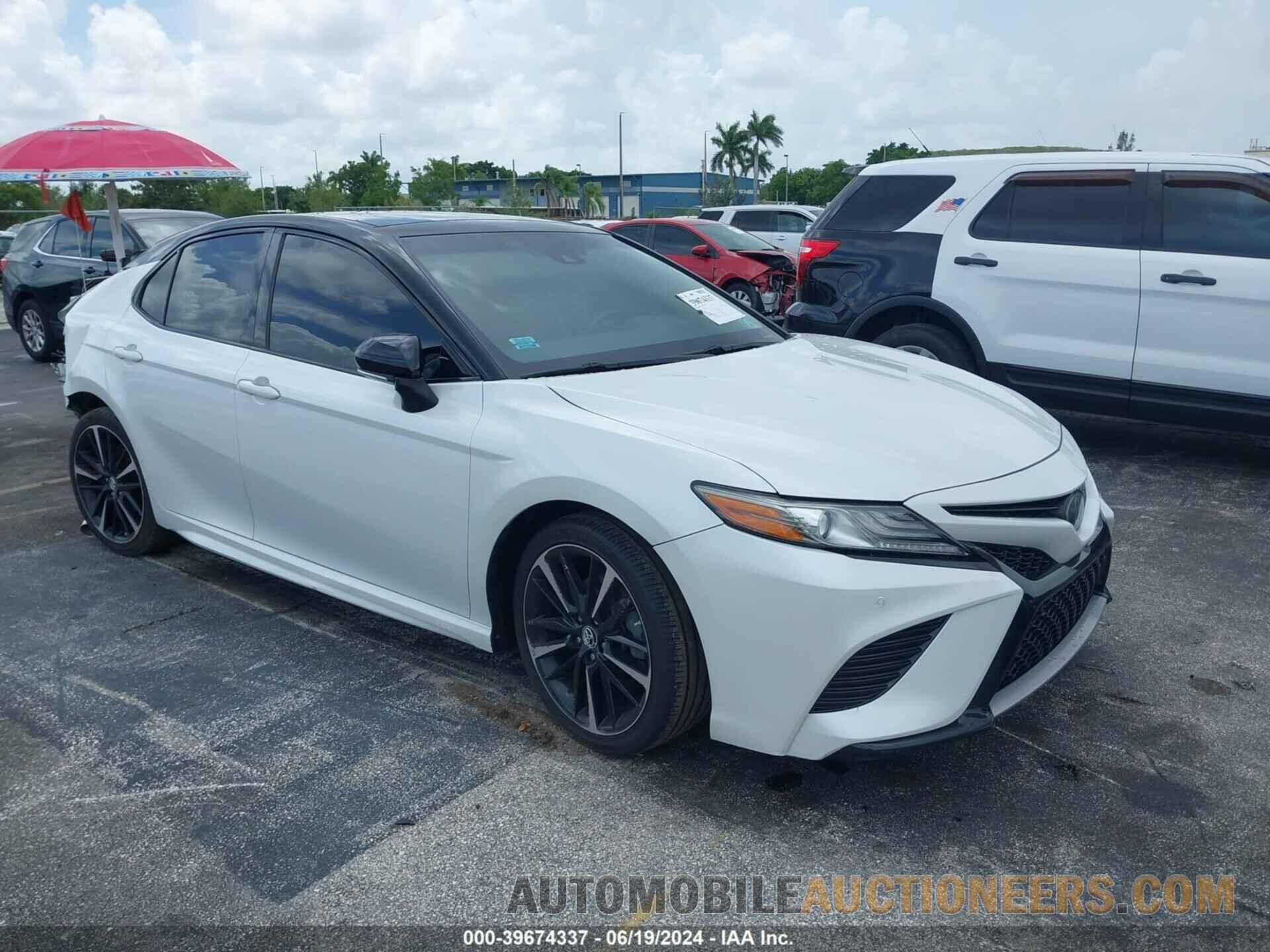 4T1B61HKXJU155437 TOYOTA CAMRY 2018