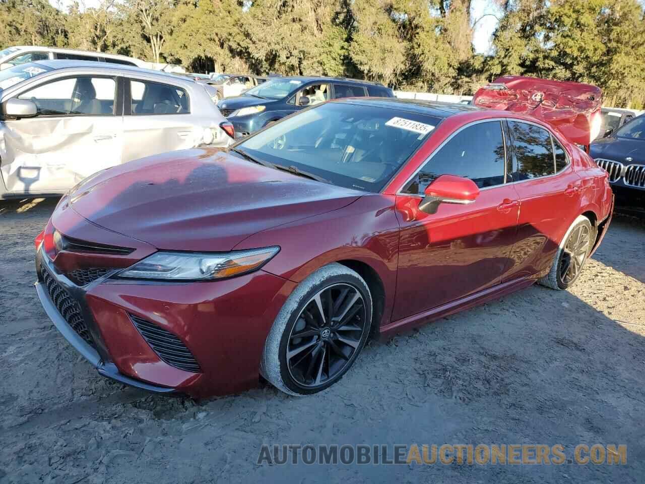 4T1B61HKXJU618693 TOYOTA CAMRY 2018