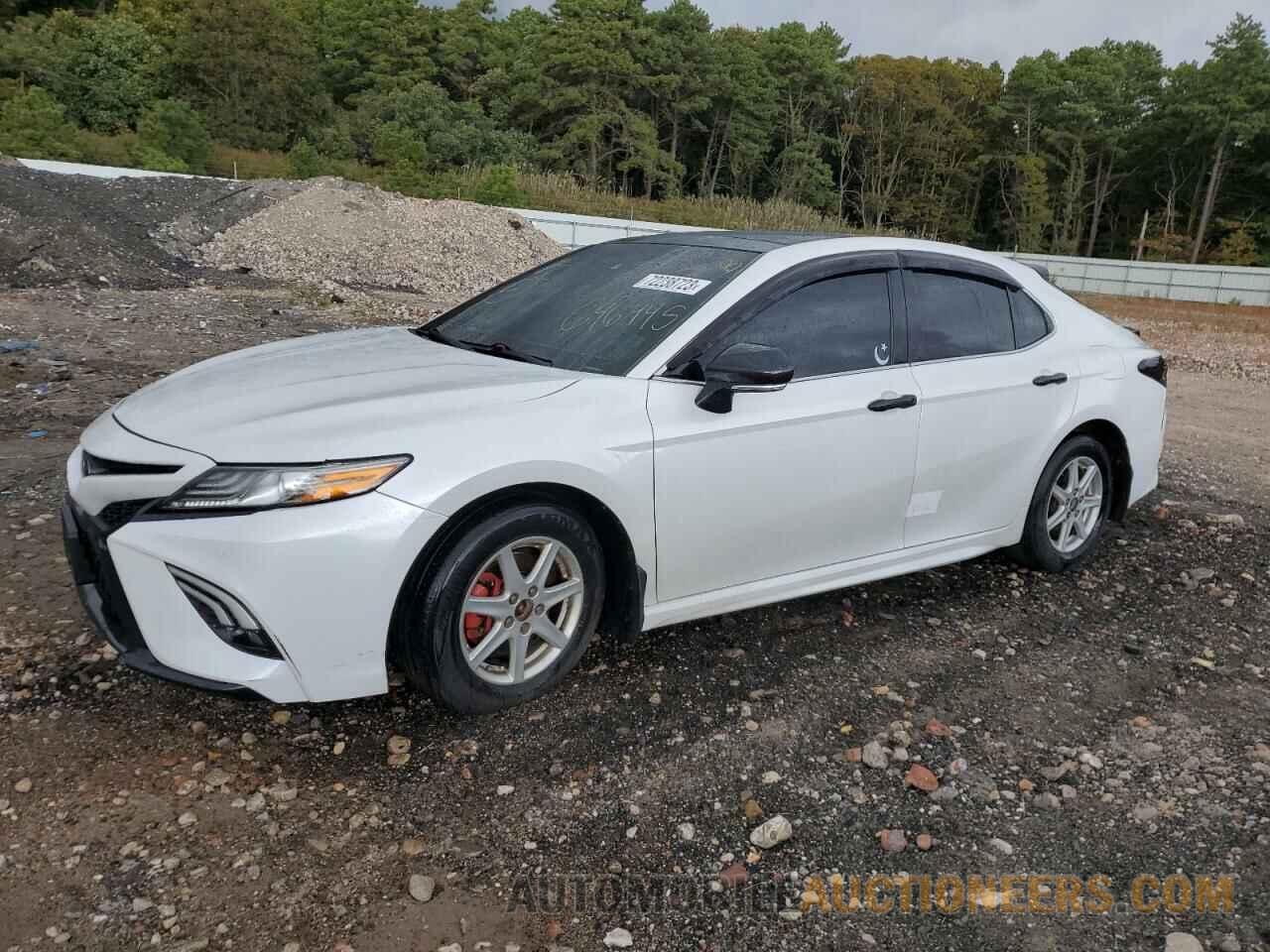 4T1B61HKXJU646445 TOYOTA CAMRY 2018