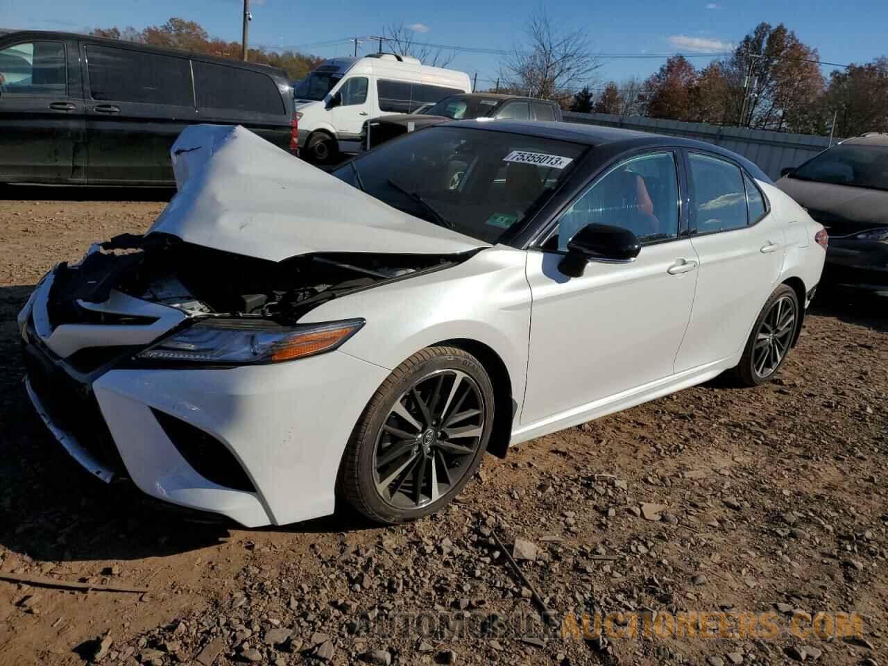 4T1B61HKXKU215590 TOYOTA CAMRY 2019