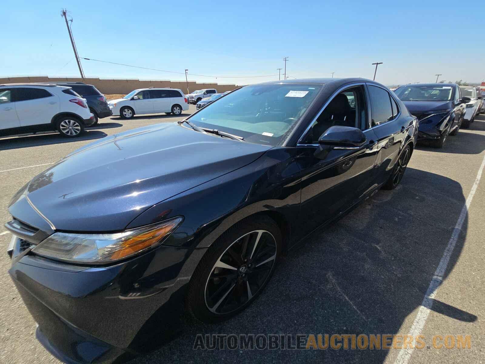 4T1B61HKXKU765002 Toyota Camry 2019