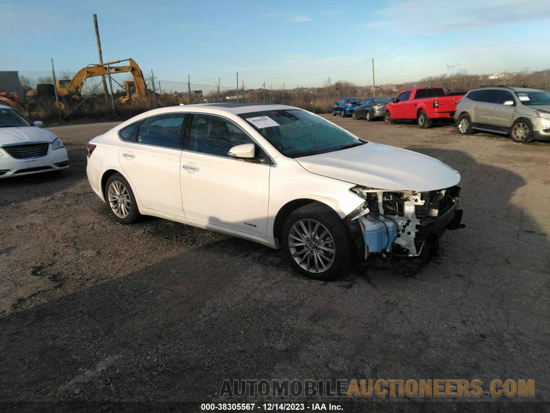 4T1BD1EB0JU060833 TOYOTA AVALON 2018