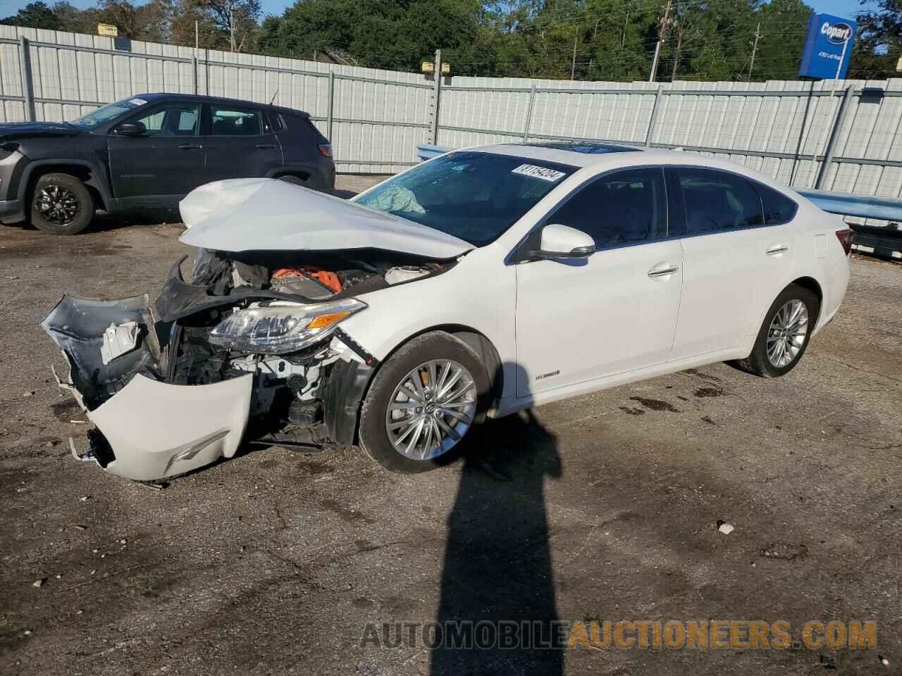 4T1BD1EB0JU064641 TOYOTA AVALON 2018