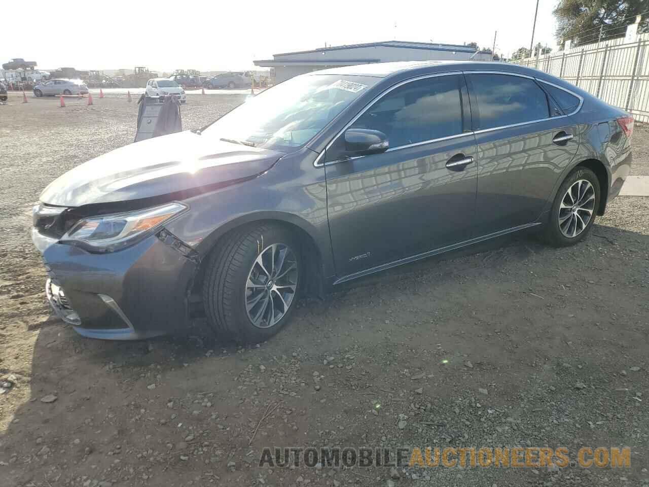 4T1BD1EB1JU061005 TOYOTA AVALON 2018