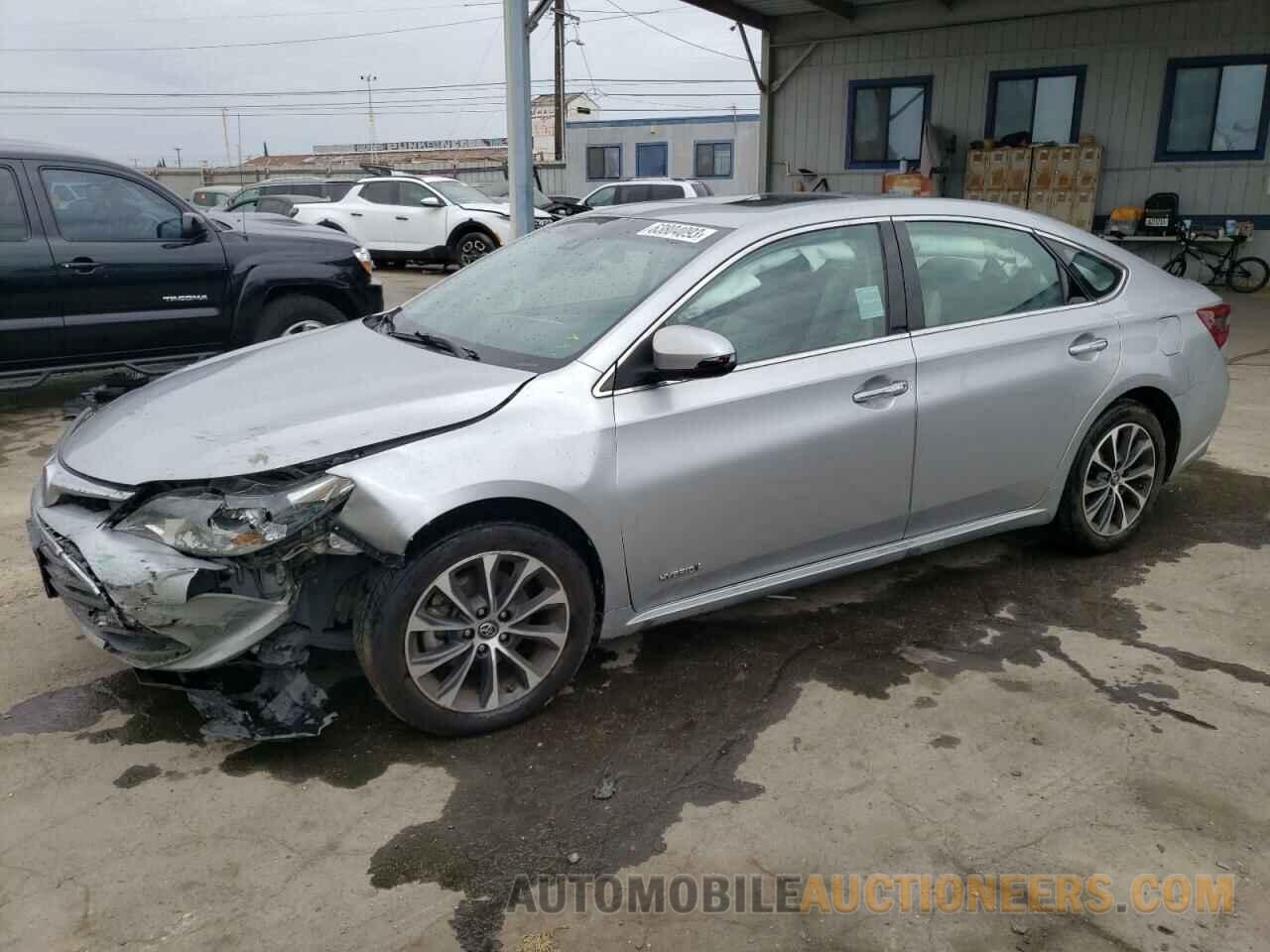 4T1BD1EB3JU059983 TOYOTA AVALON 2018