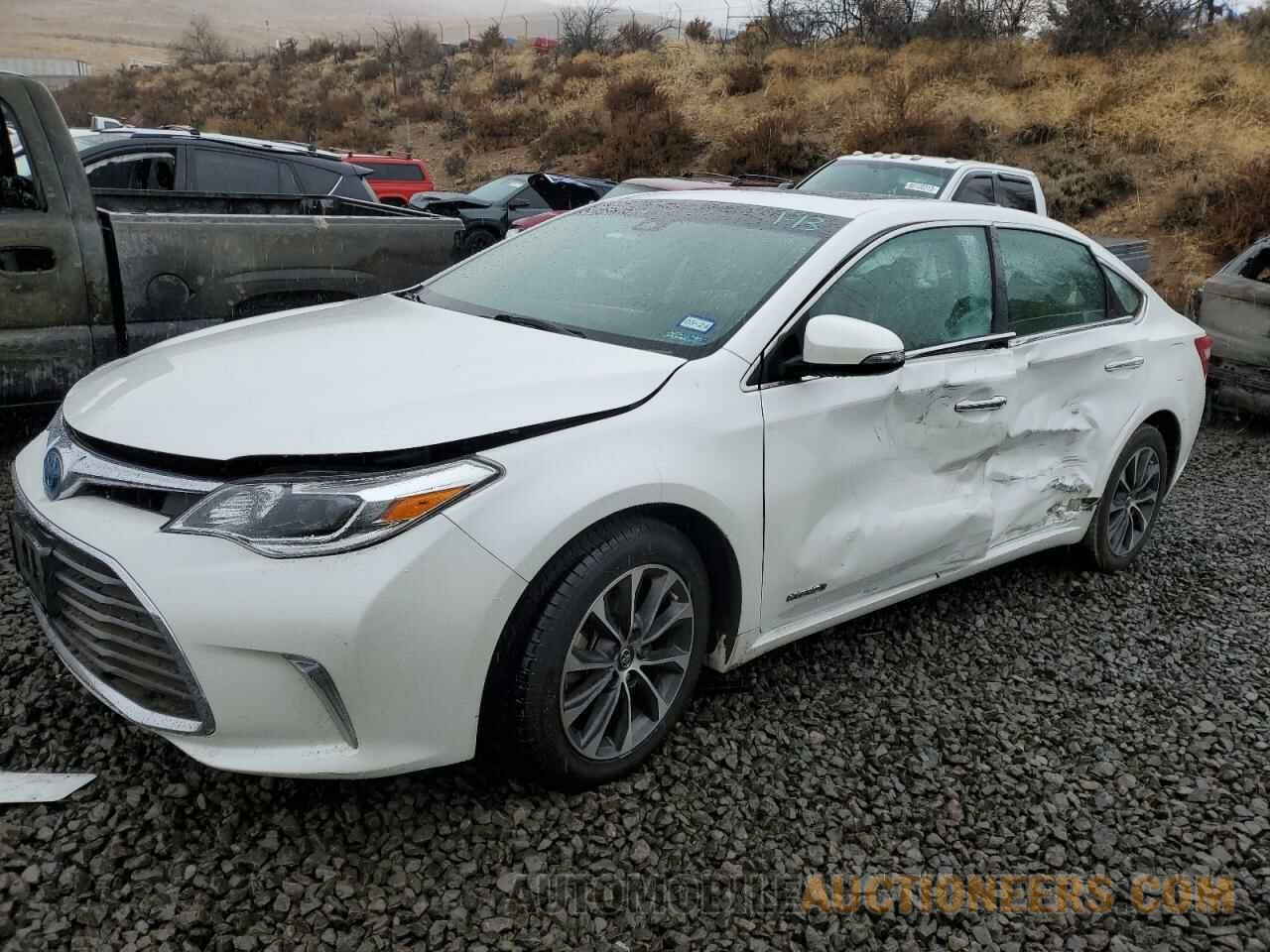 4T1BD1EB4HU059212 TOYOTA AVALON 2017