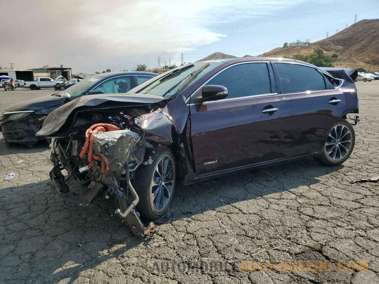 4T1BD1EB9JU063715 TOYOTA AVALON 2018