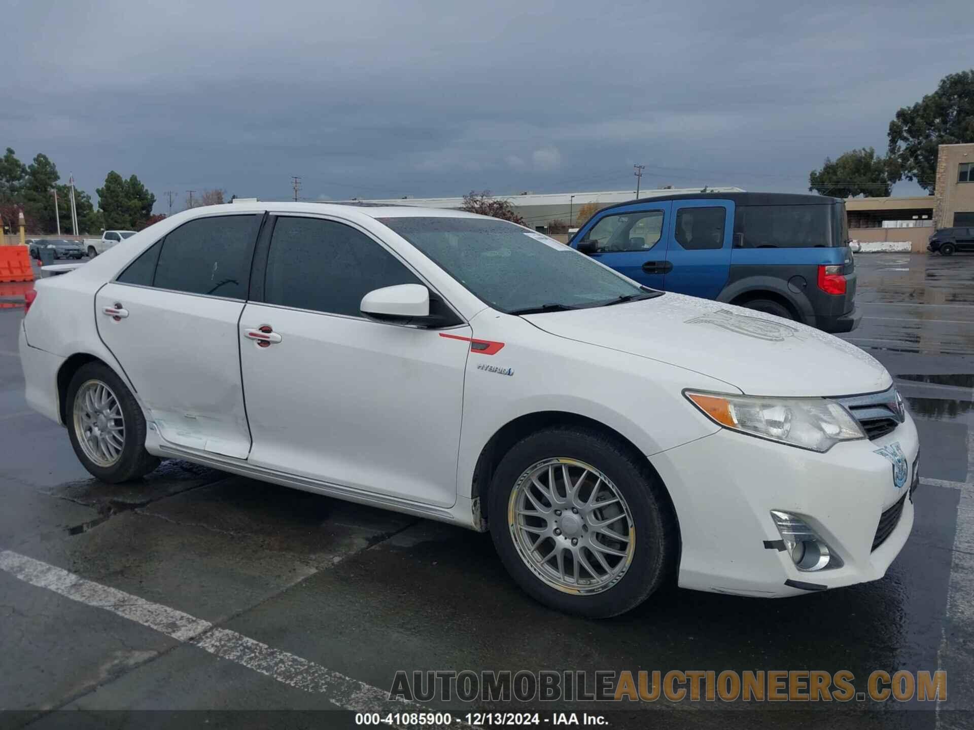 4T1BD1FK0CU024464 TOYOTA CAMRY HYBRID 2012