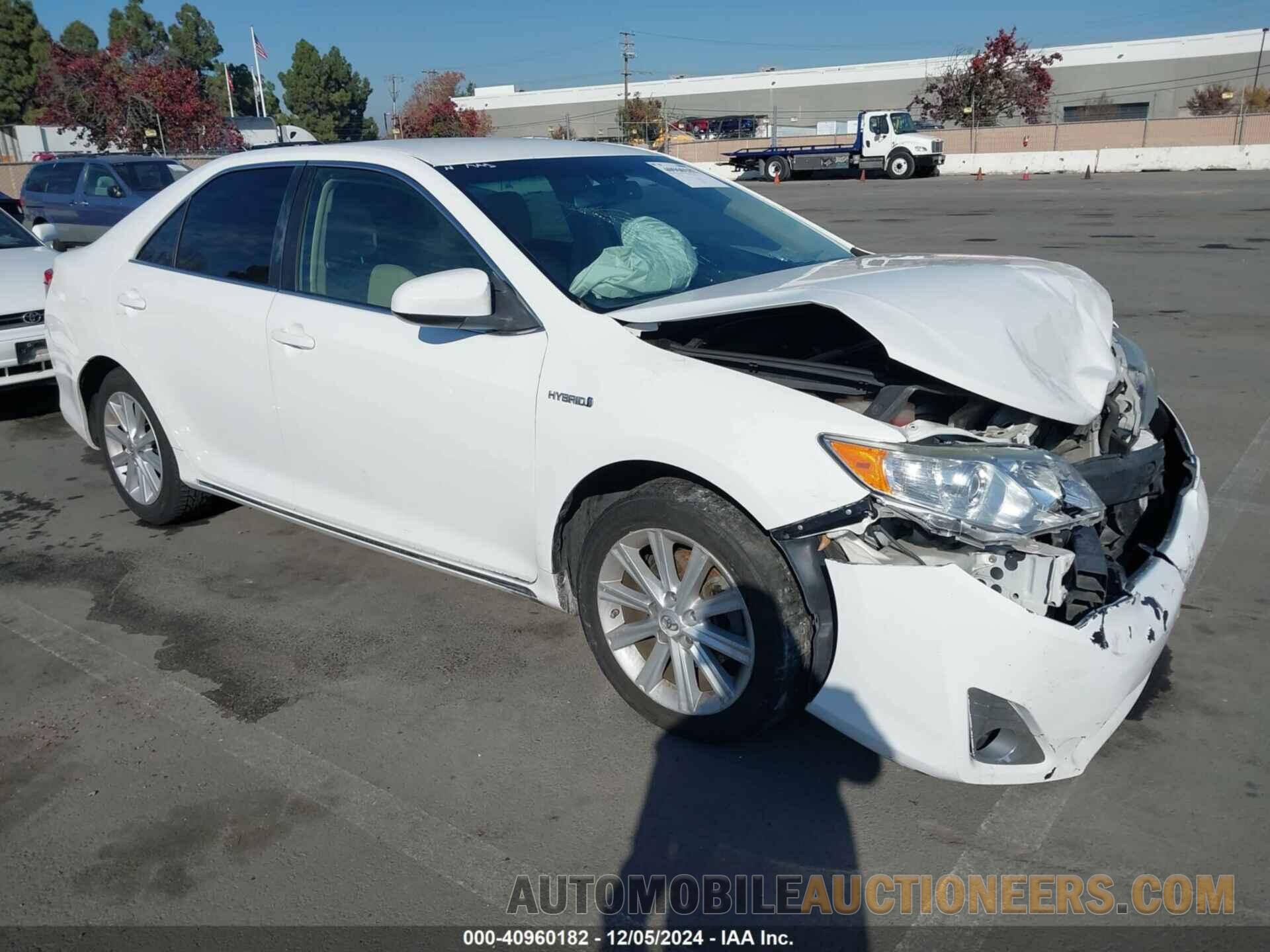 4T1BD1FK0CU039143 TOYOTA CAMRY HYBRID 2012