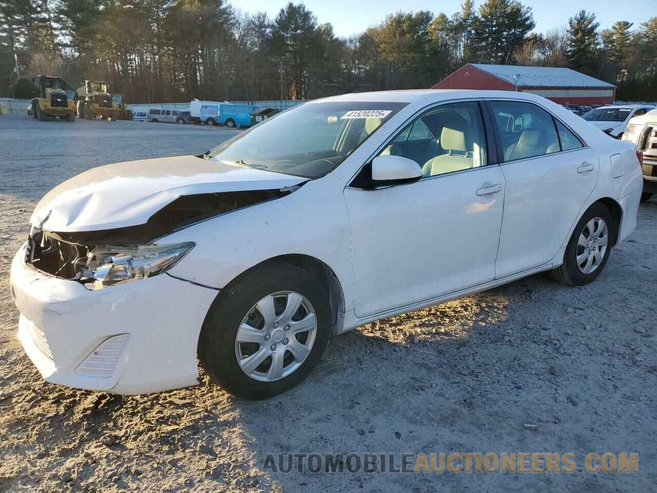 4T1BD1FK0DU082561 TOYOTA CAMRY 2013