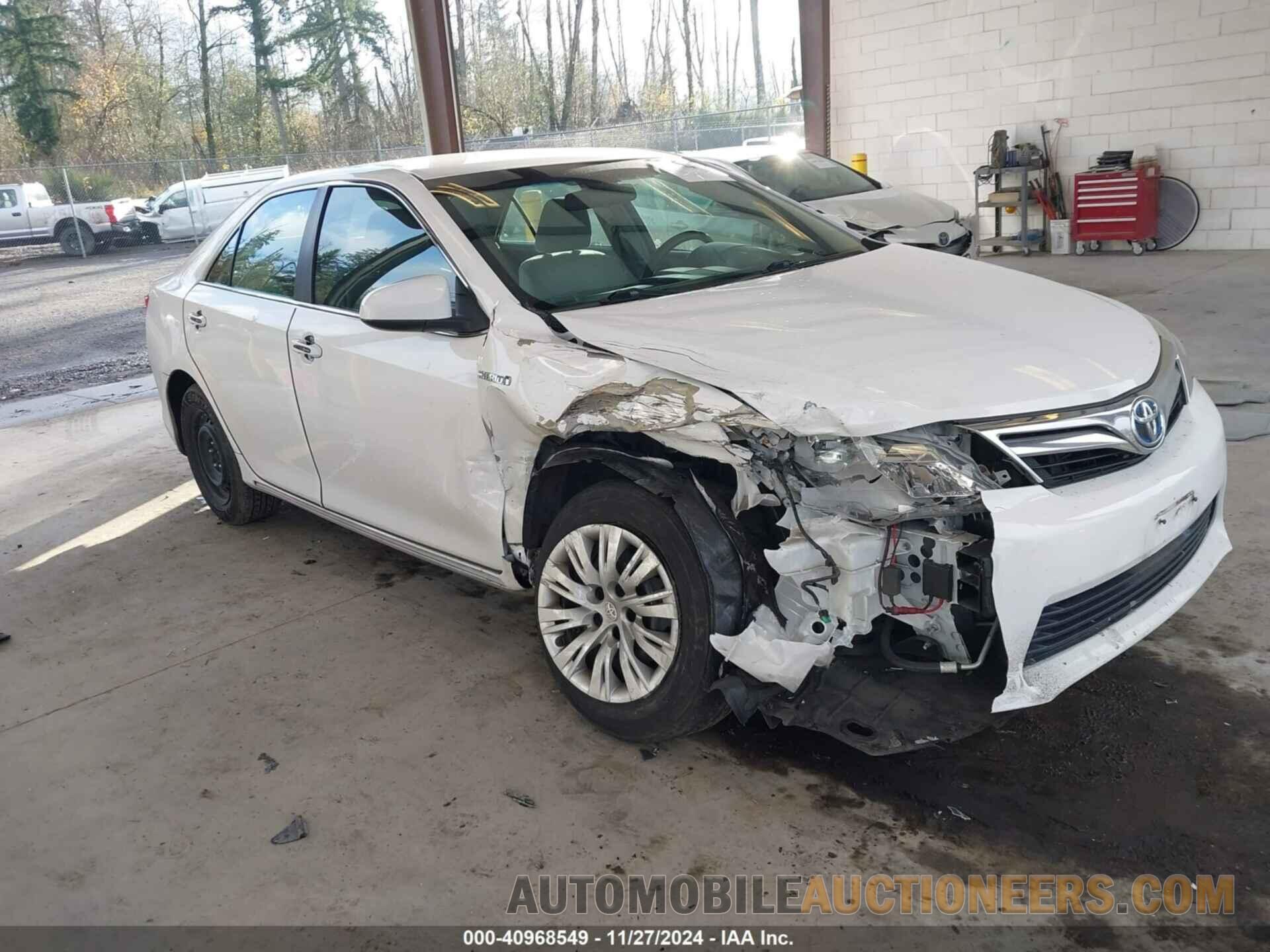 4T1BD1FK0DU096475 TOYOTA CAMRY HYBRID 2013