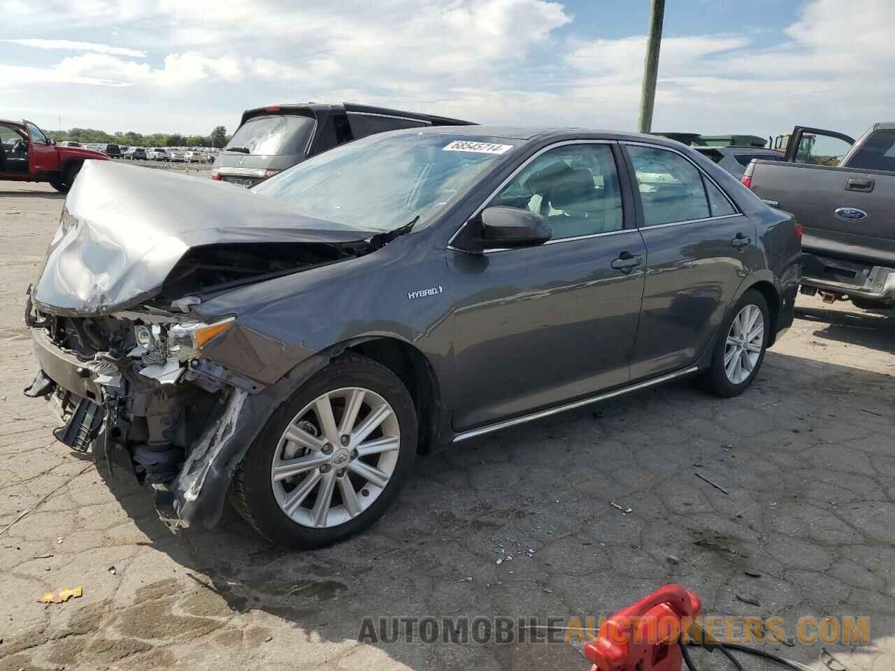 4T1BD1FK1DU065624 TOYOTA CAMRY 2013