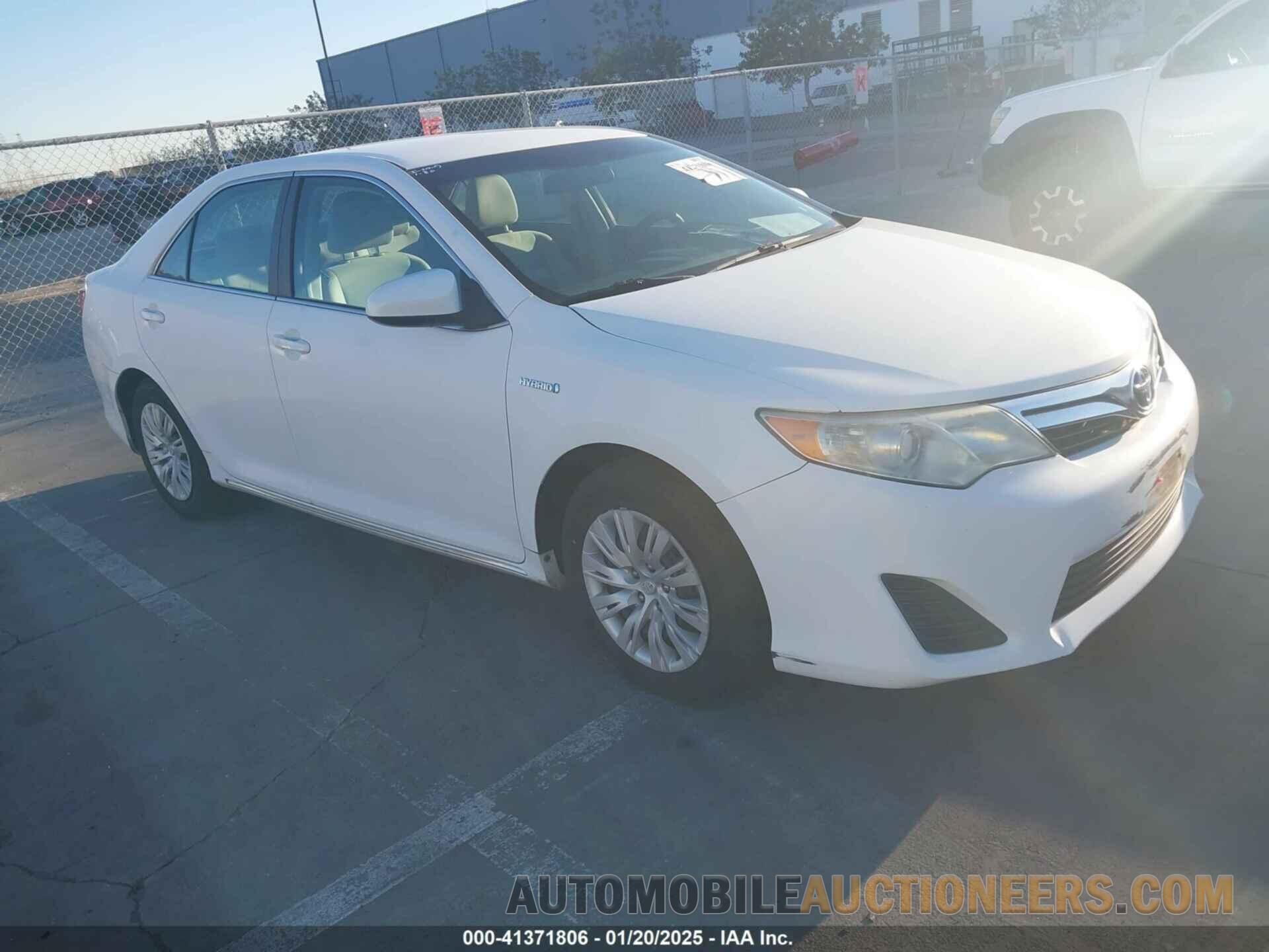 4T1BD1FK1DU071164 TOYOTA CAMRY HYBRID 2013