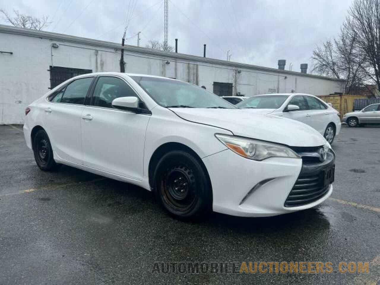 4T1BD1FK1FU174586 TOYOTA CAMRY 2015