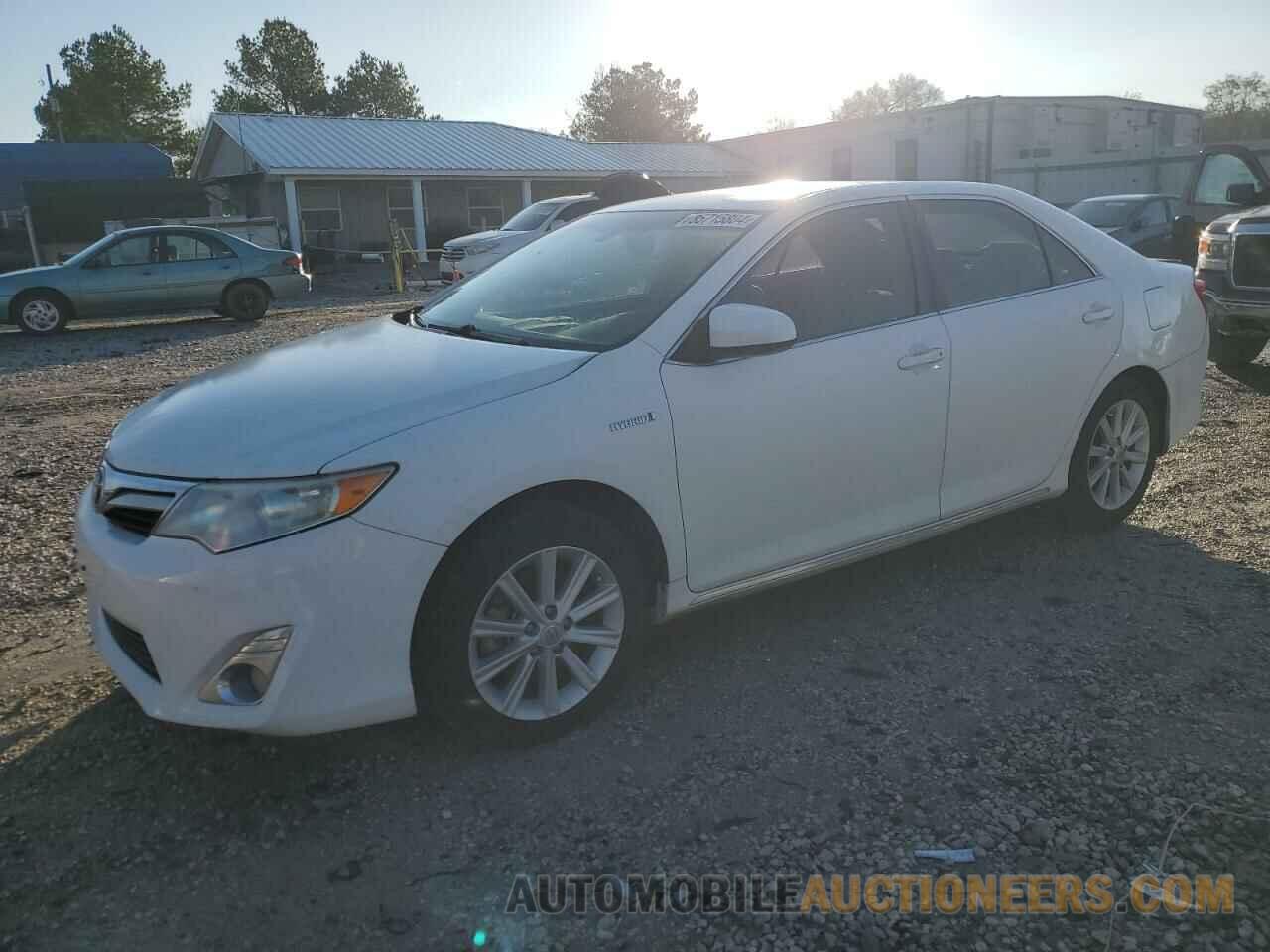 4T1BD1FK2CU001798 TOYOTA CAMRY 2012