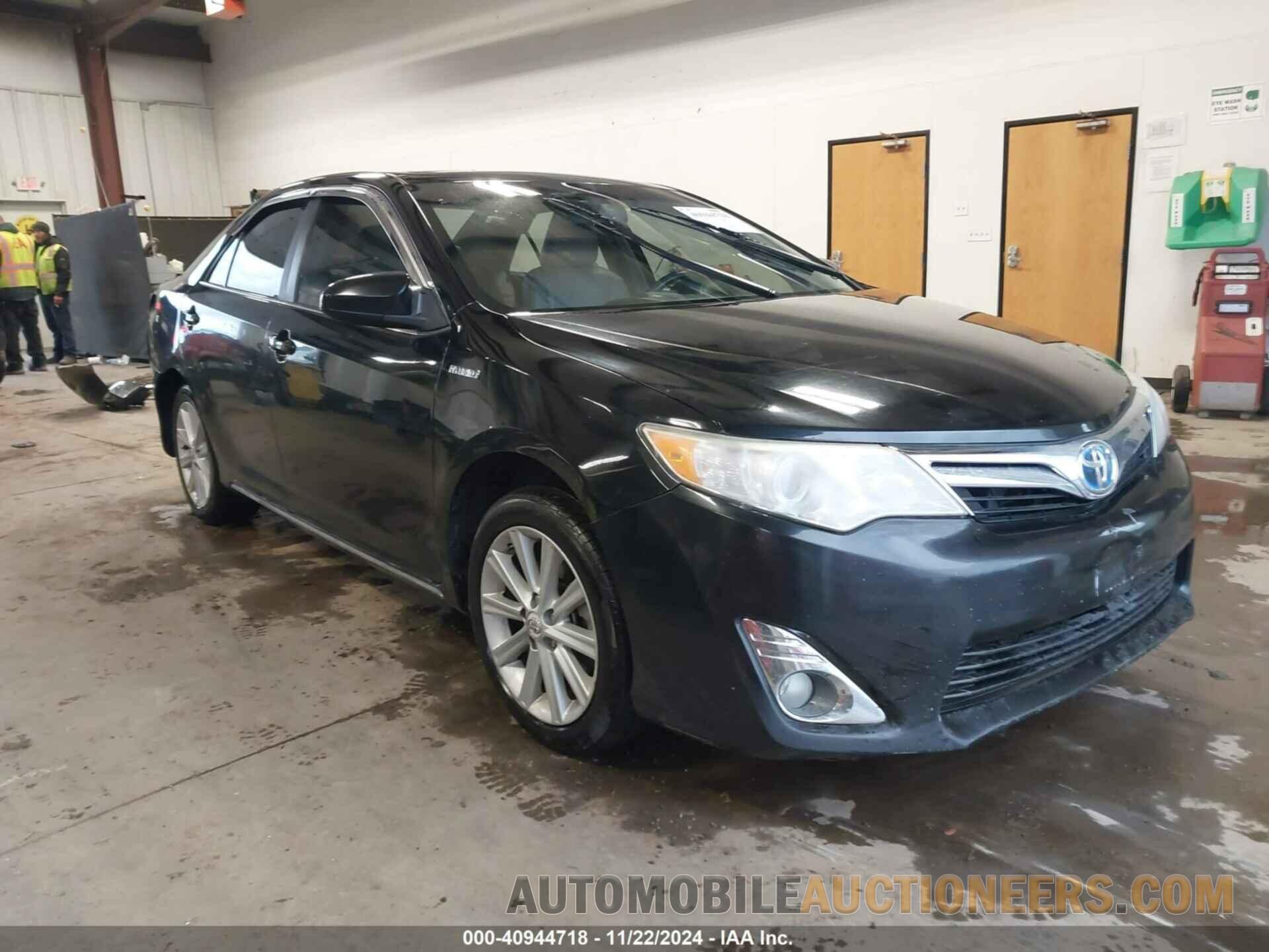 4T1BD1FK2CU045977 TOYOTA CAMRY HYBRID 2012