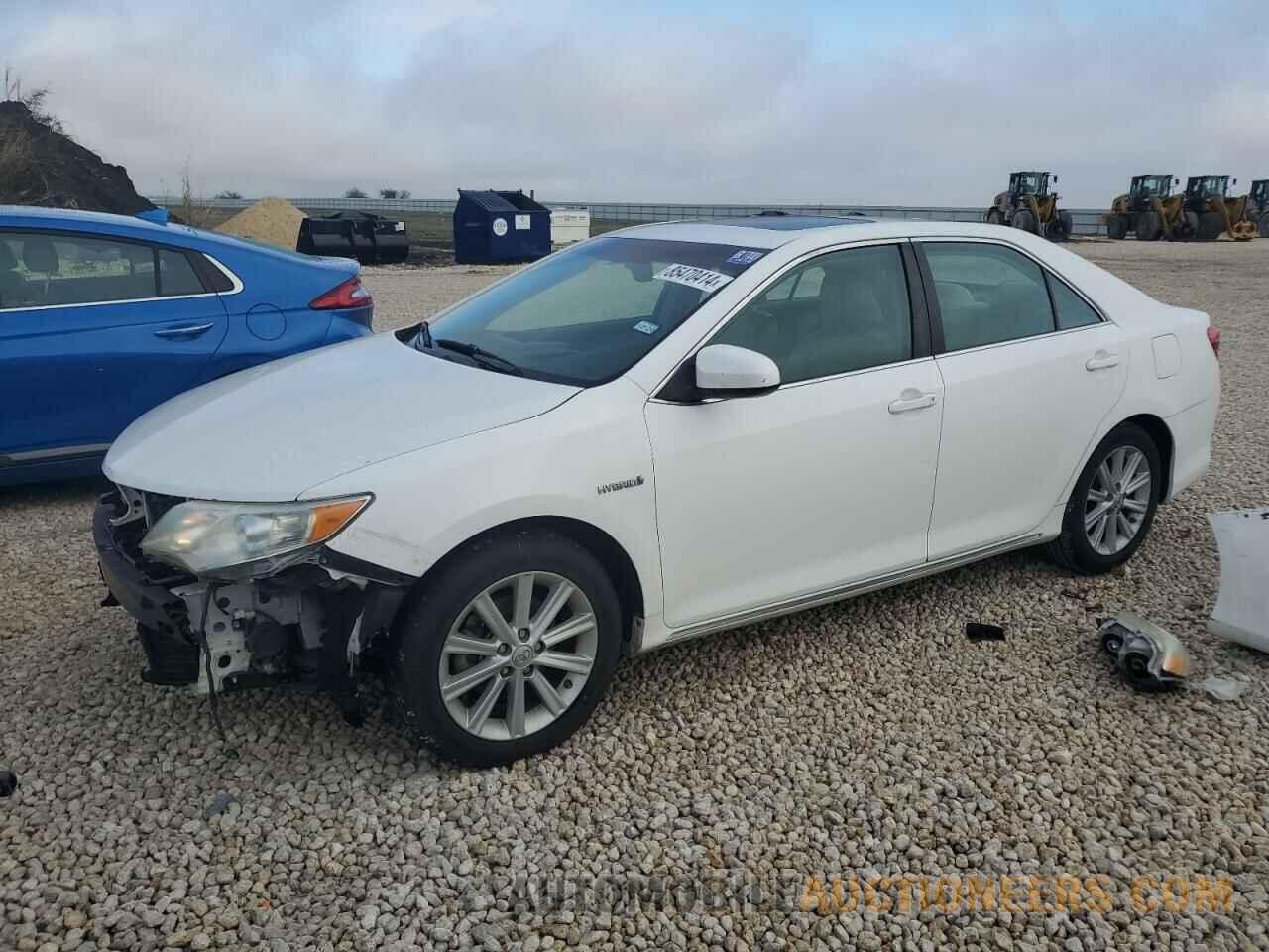 4T1BD1FK2CU061645 TOYOTA CAMRY 2012