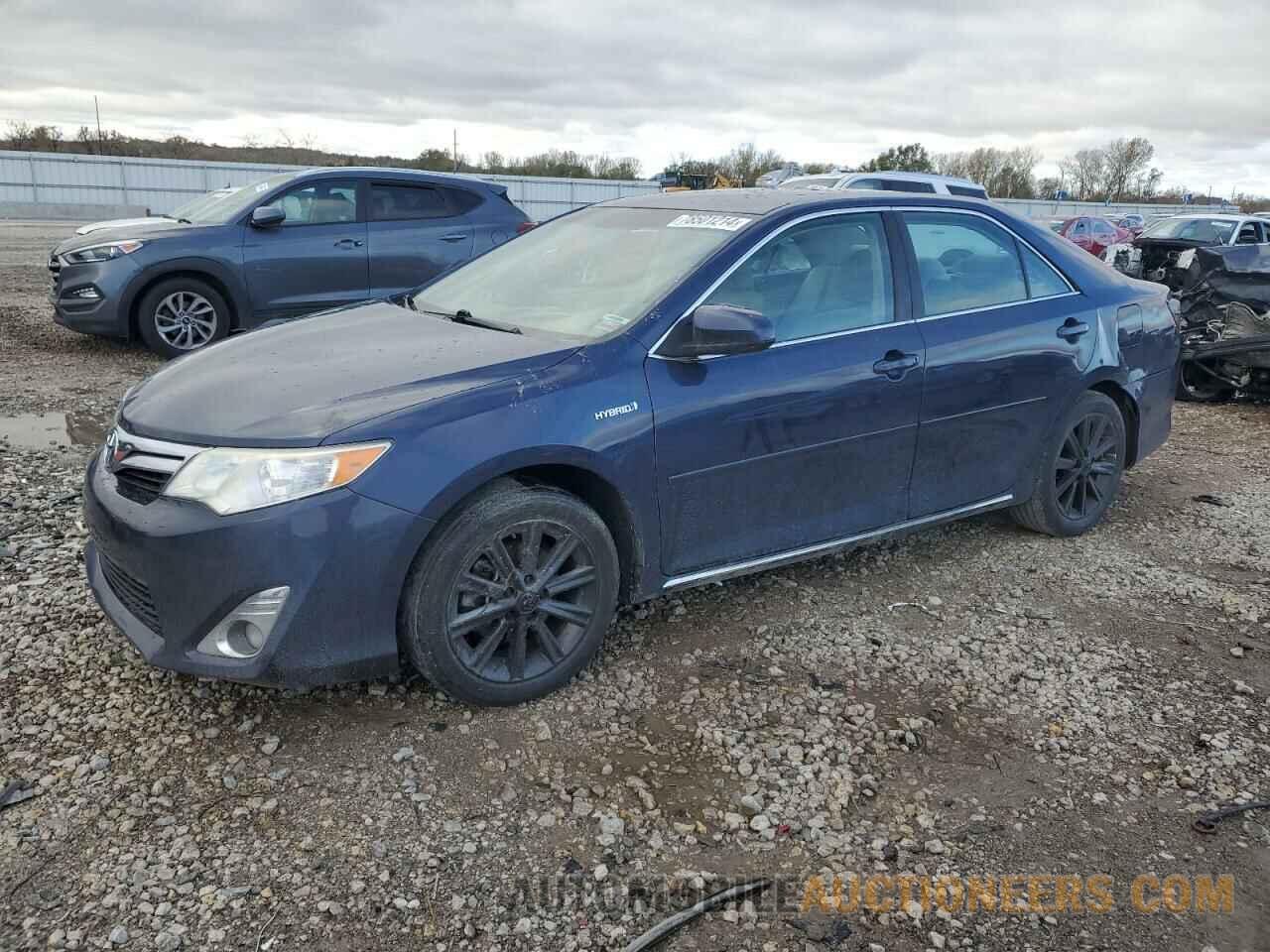 4T1BD1FK2EU117697 TOYOTA CAMRY 2014