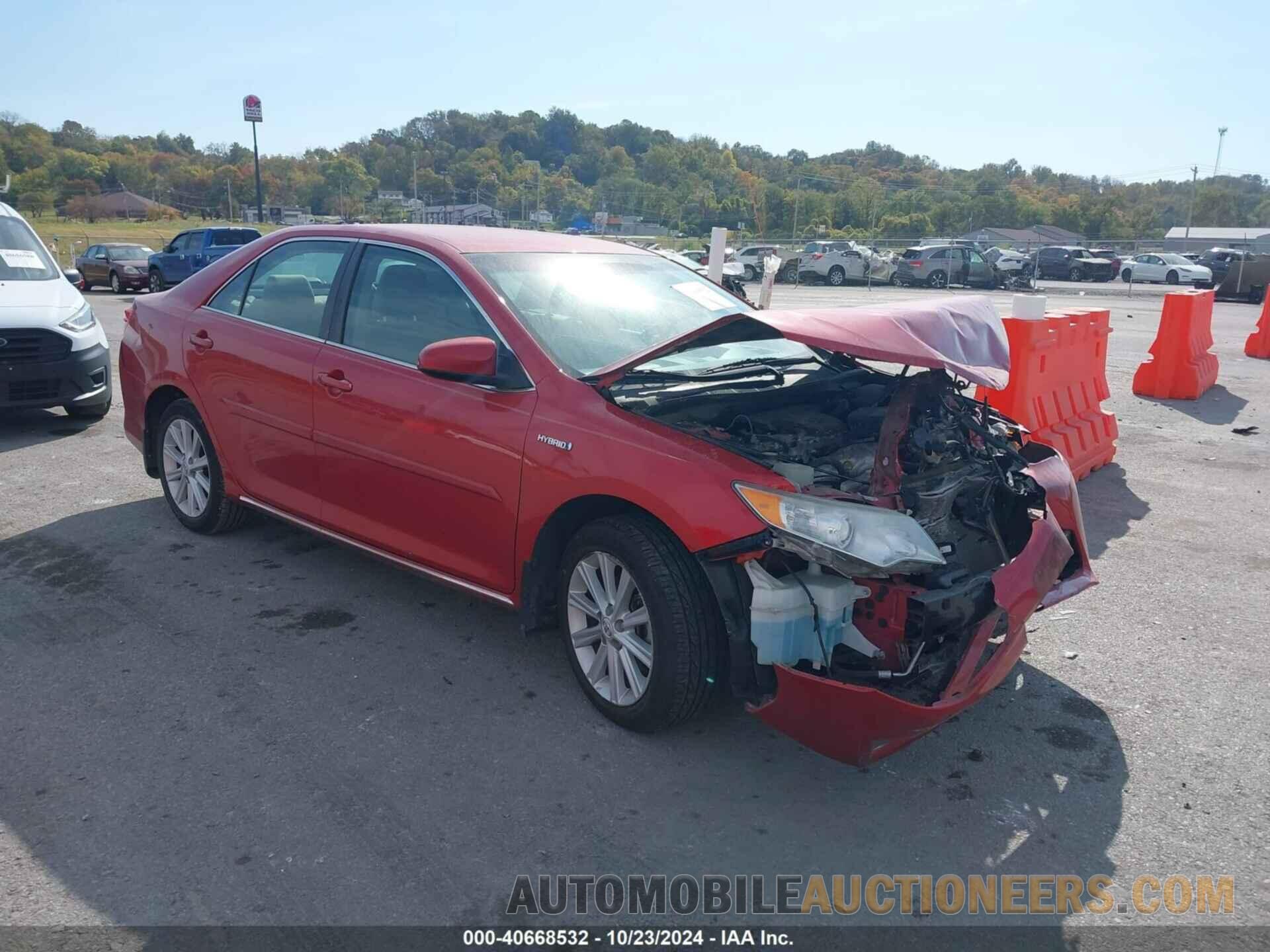 4T1BD1FK3DU063695 TOYOTA CAMRY HYBRID 2013