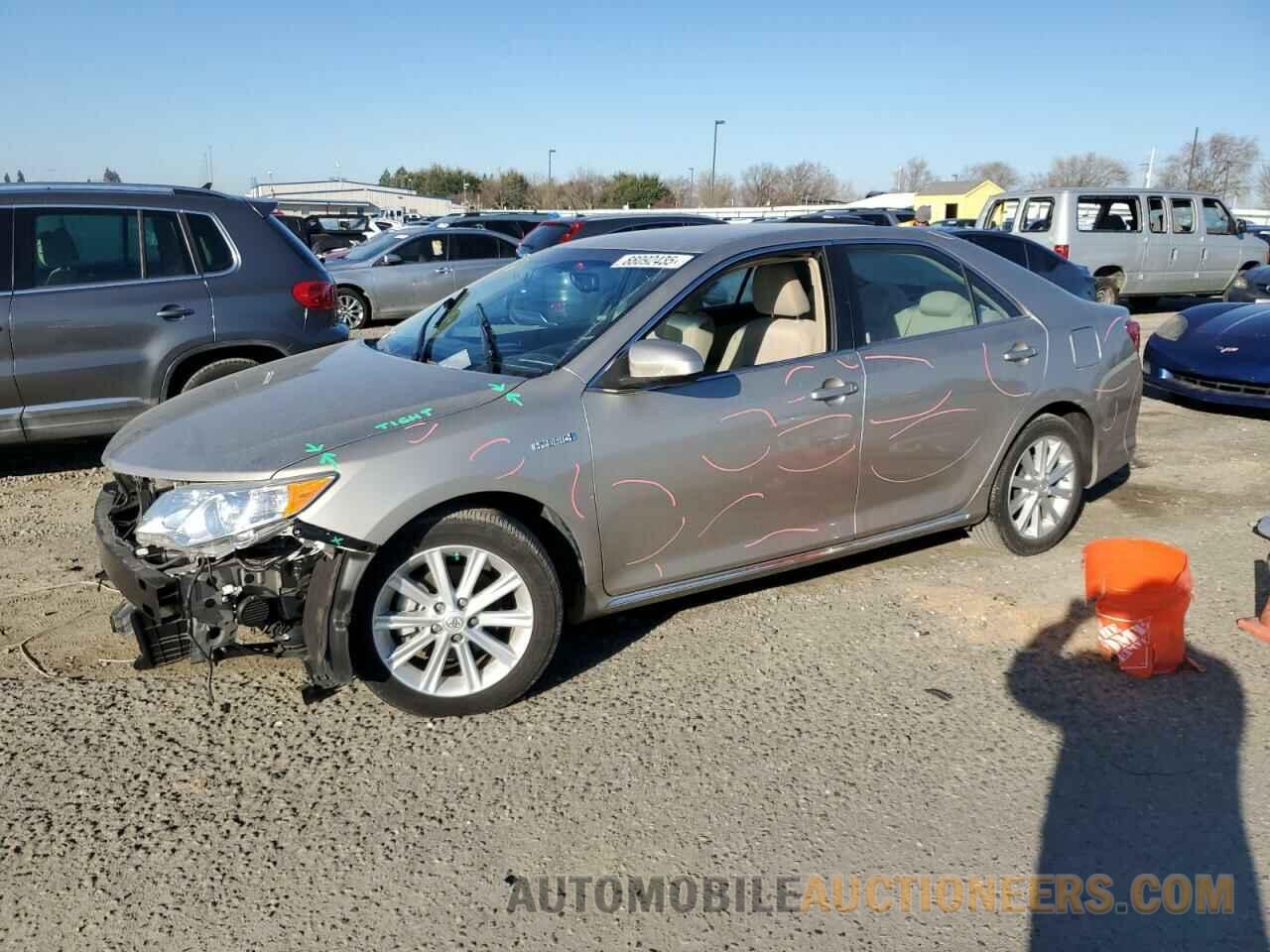 4T1BD1FK3DU095109 TOYOTA CAMRY 2013