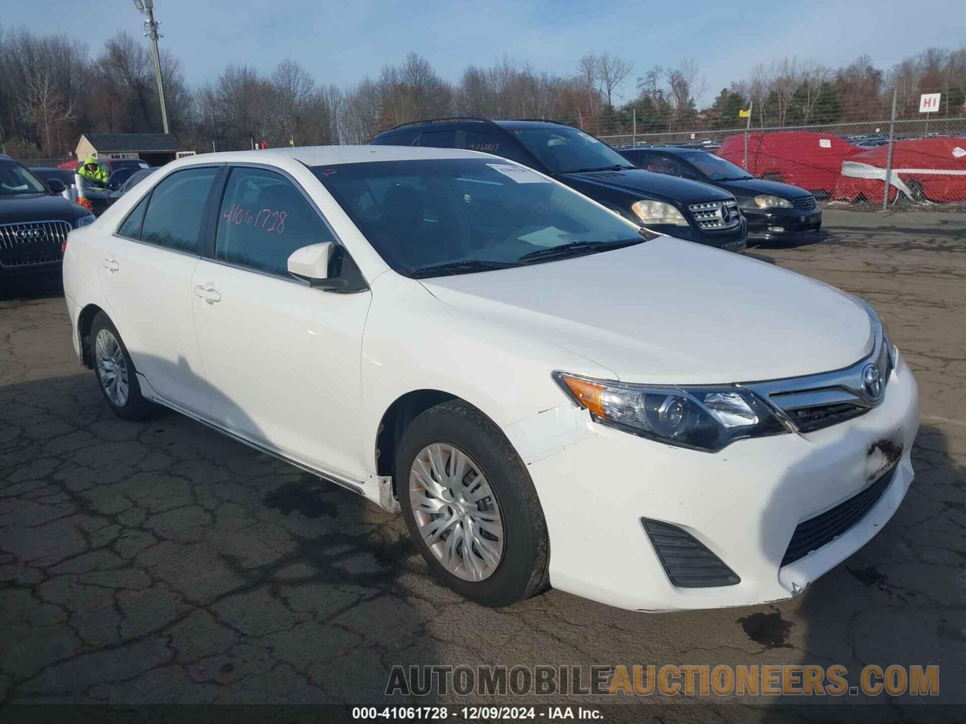 4T1BD1FK5EU100232 TOYOTA CAMRY HYBRID 2014