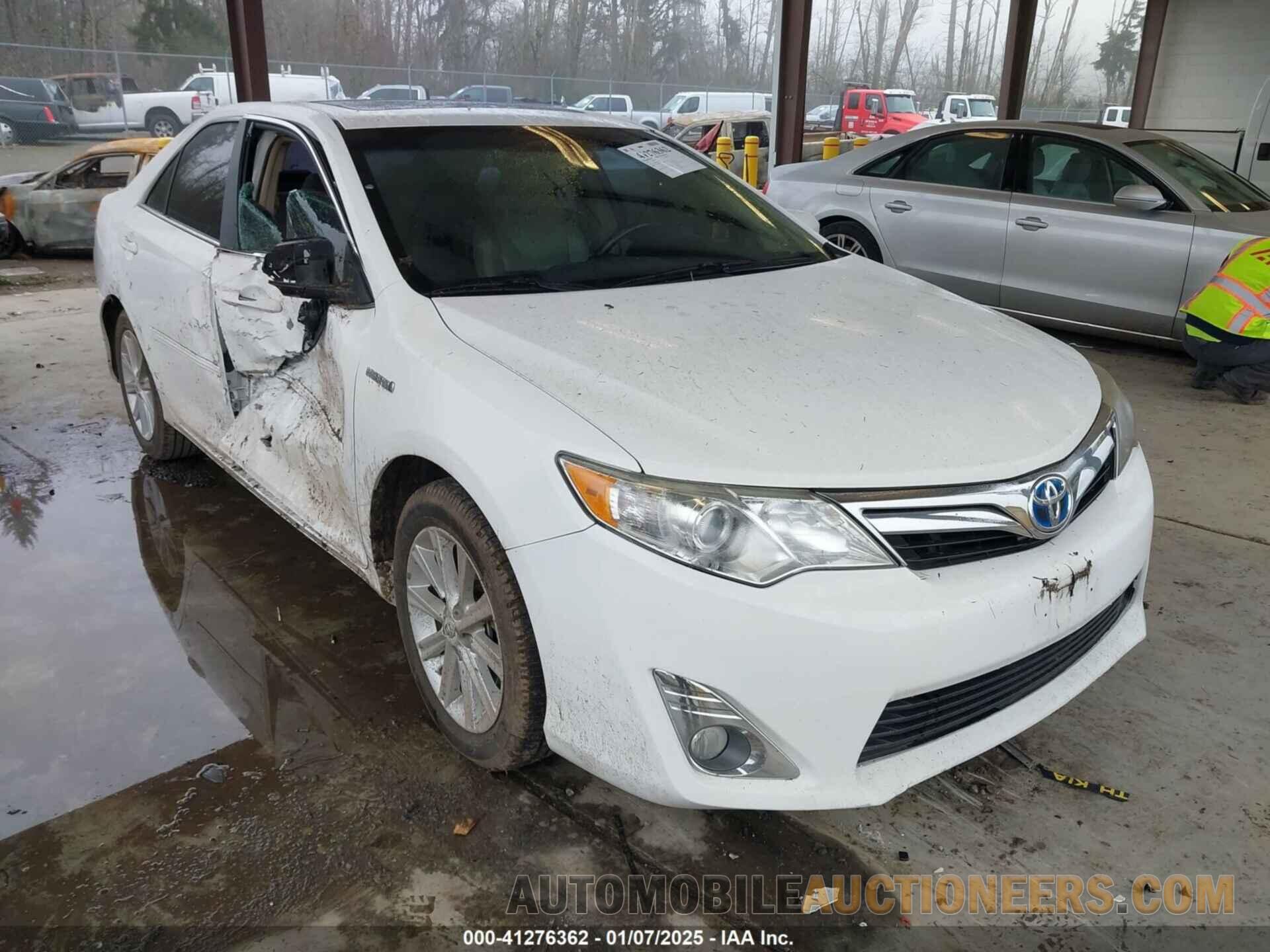 4T1BD1FK7CU030598 TOYOTA CAMRY HYBRID 2012