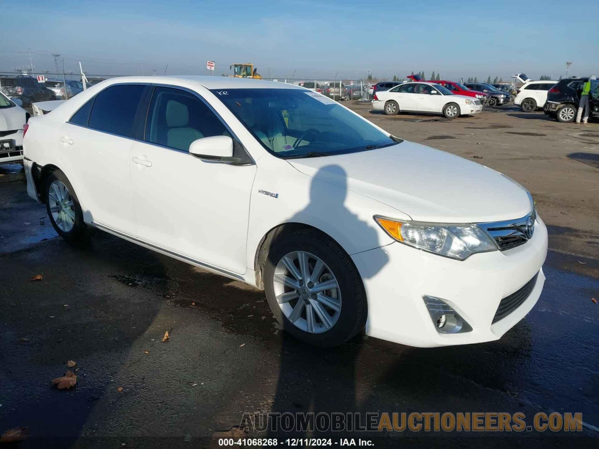 4T1BD1FK7CU036949 TOYOTA CAMRY HYBRID 2012