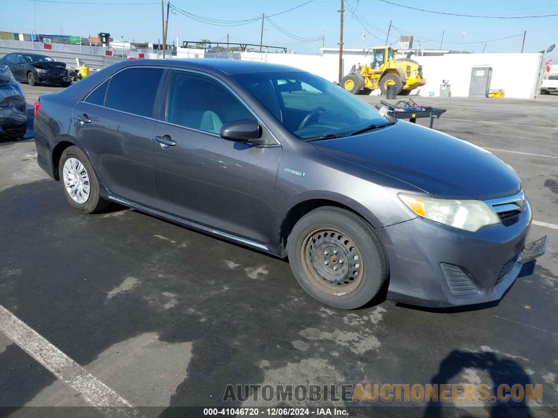 4T1BD1FK8DU090634 TOYOTA CAMRY HYBRID 2013