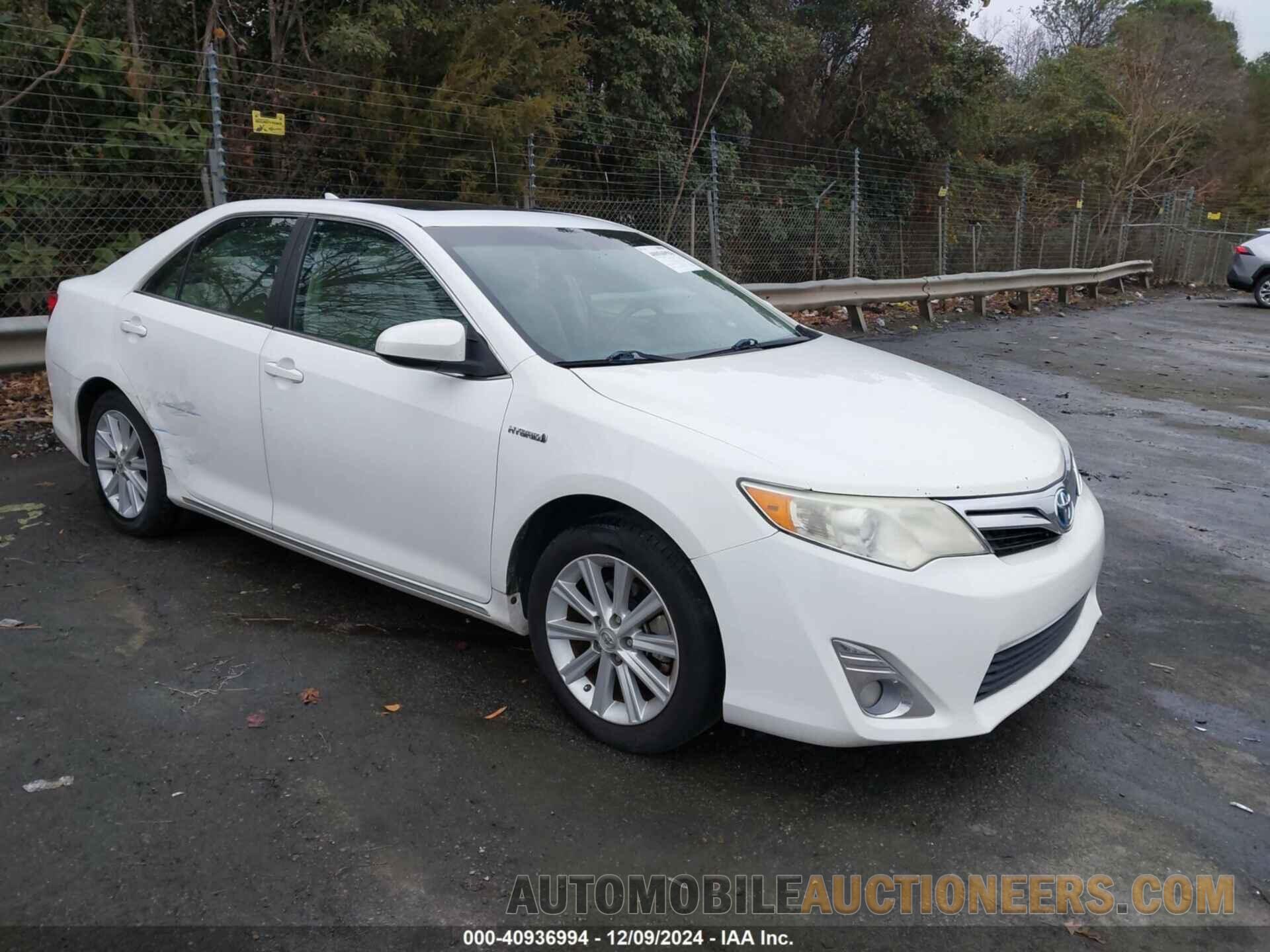 4T1BD1FK9DU090075 TOYOTA CAMRY HYBRID 2013