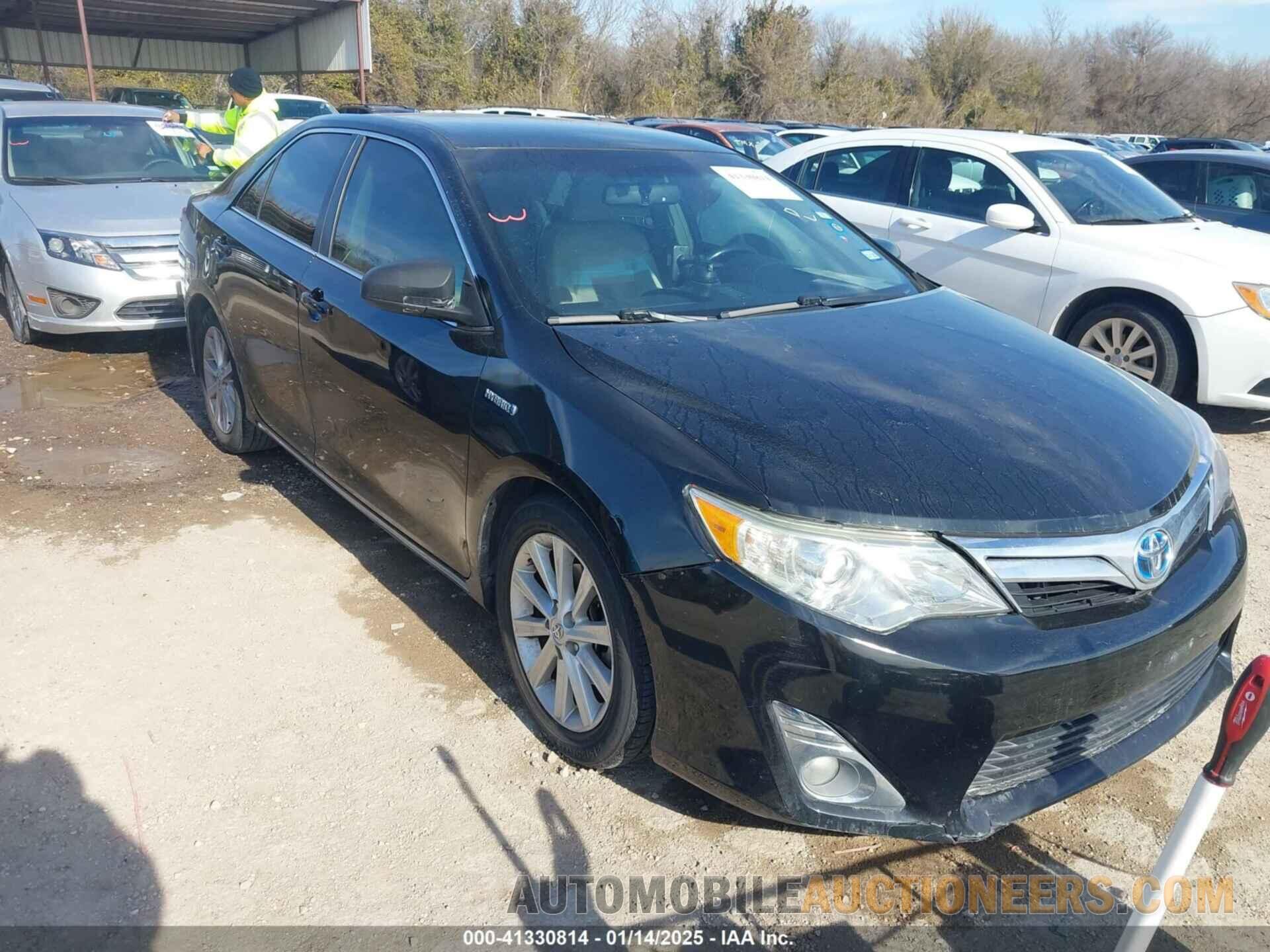 4T1BD1FK9EU121942 TOYOTA CAMRY HYBRID 2014