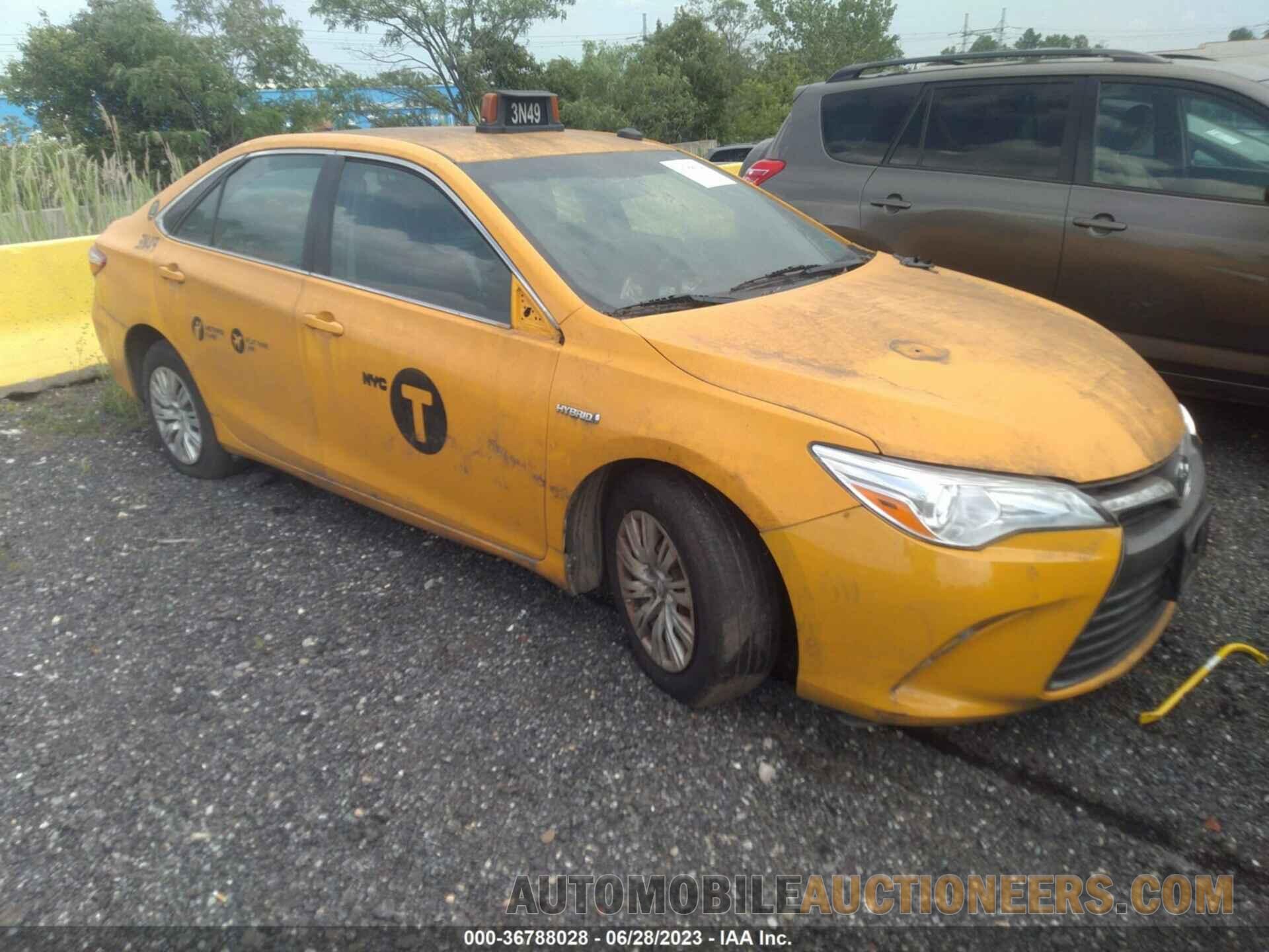 4T1BD1FKXFU144597 TOYOTA CAMRY HYBRID 2015