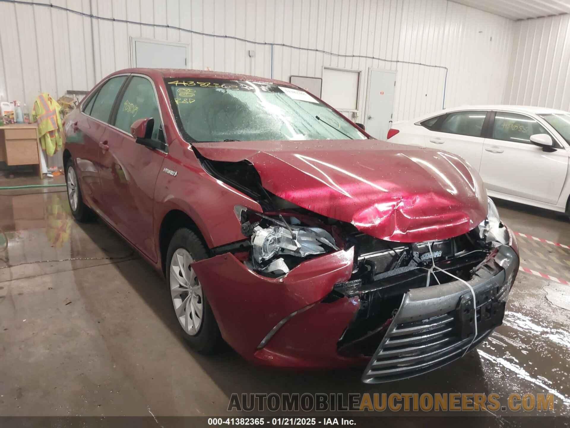 4T1BD1FKXHU215672 TOYOTA CAMRY HYBRID 2017