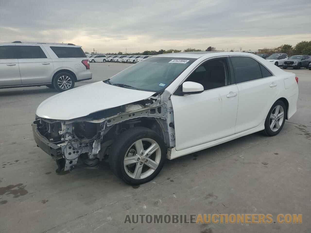 4T1BF1FK0DU687058 TOYOTA CAMRY 2013