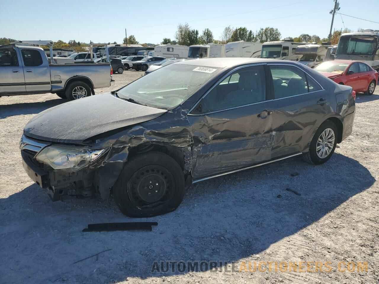 4T1BF1FK0DU713318 TOYOTA CAMRY 2013