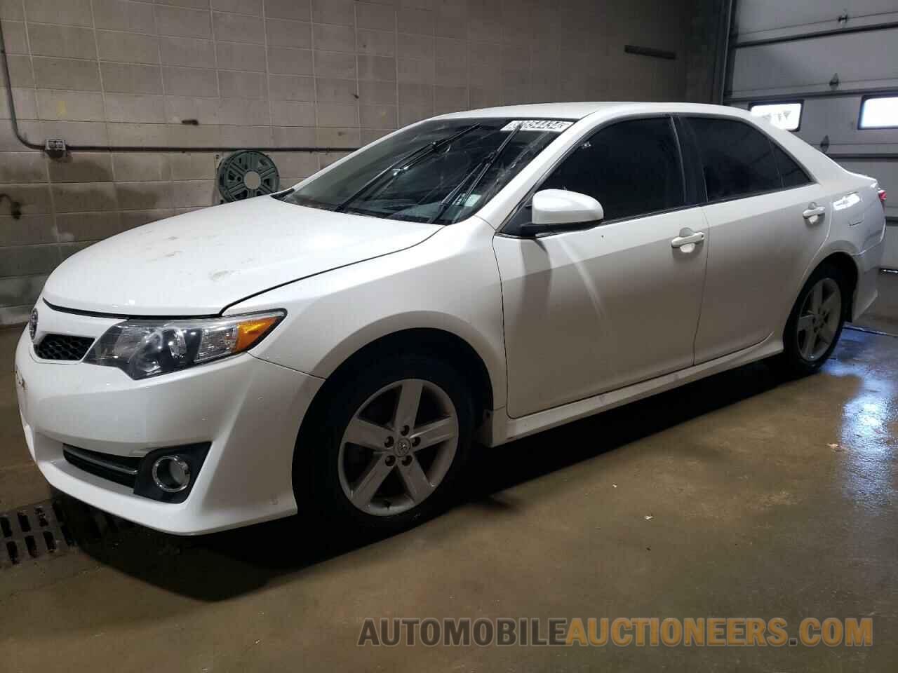 4T1BF1FK0EU449373 TOYOTA CAMRY 2014