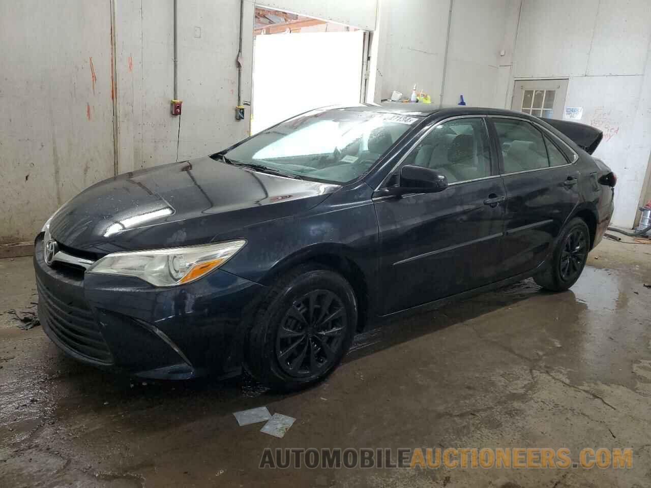 4T1BF1FK0FU064719 TOYOTA CAMRY 2015