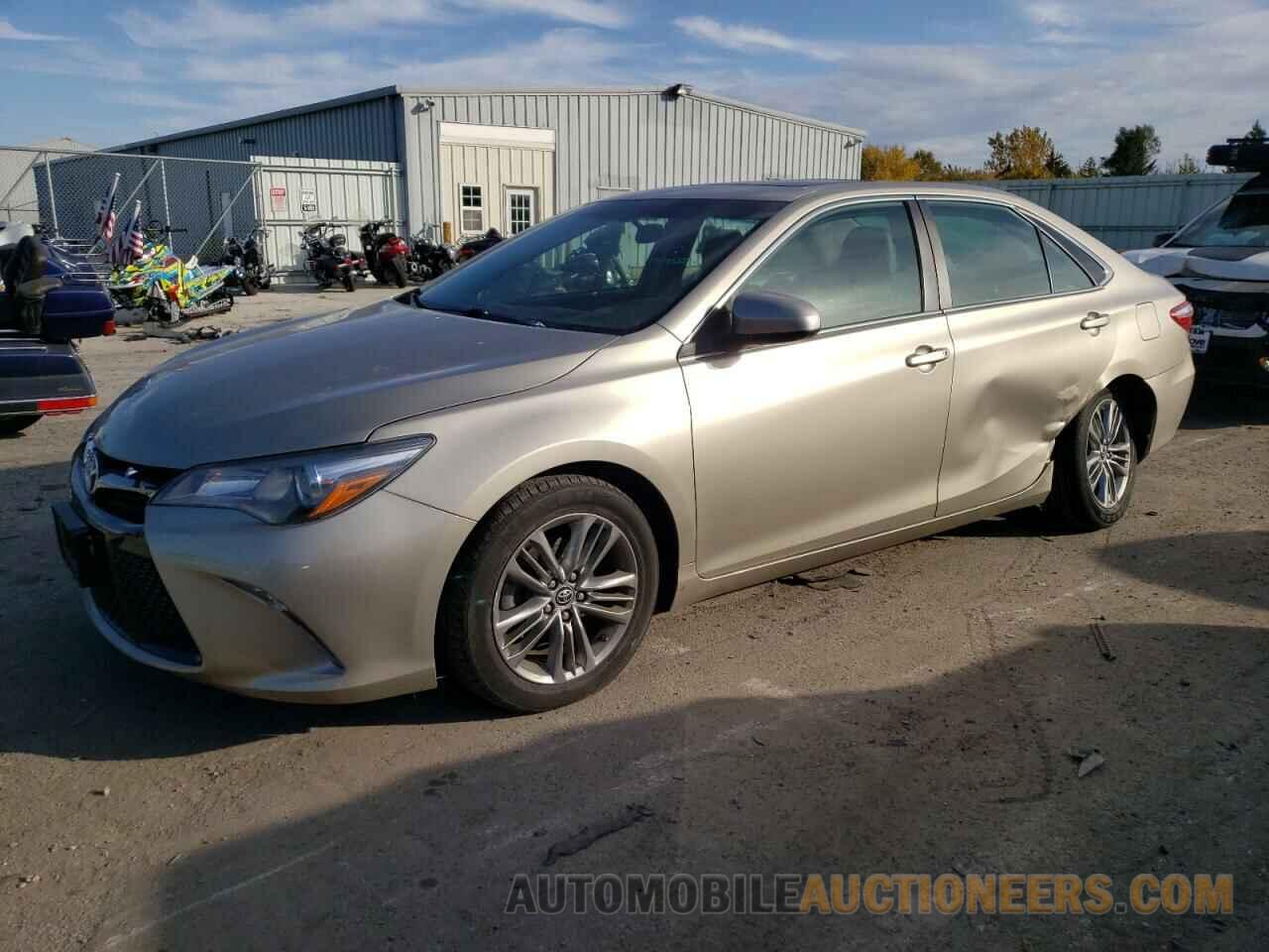 4T1BF1FK0FU068429 TOYOTA CAMRY 2015