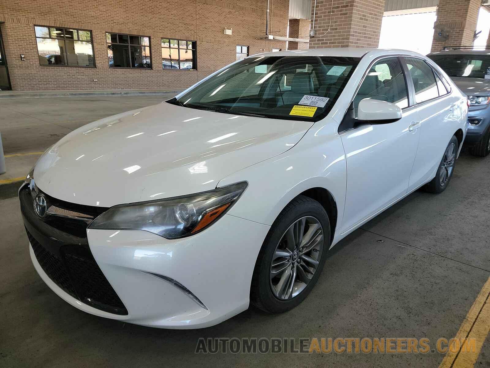 4T1BF1FK0FU488093 Toyota Camry 2015