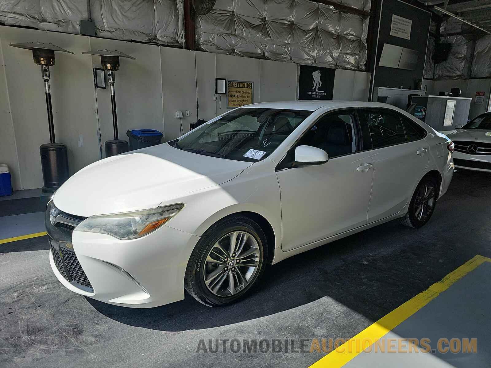 4T1BF1FK0FU911058 Toyota Camry 2015