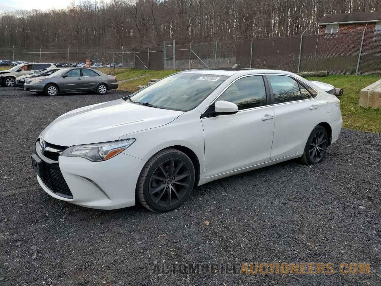 4T1BF1FK0FU915806 TOYOTA CAMRY 2015