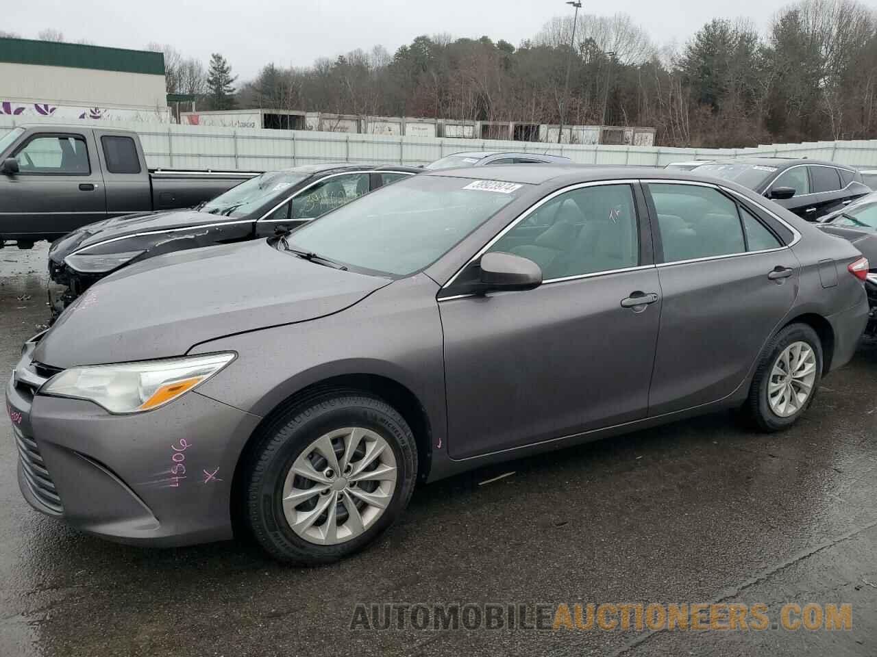 4T1BF1FK0FU962172 TOYOTA CAMRY 2015