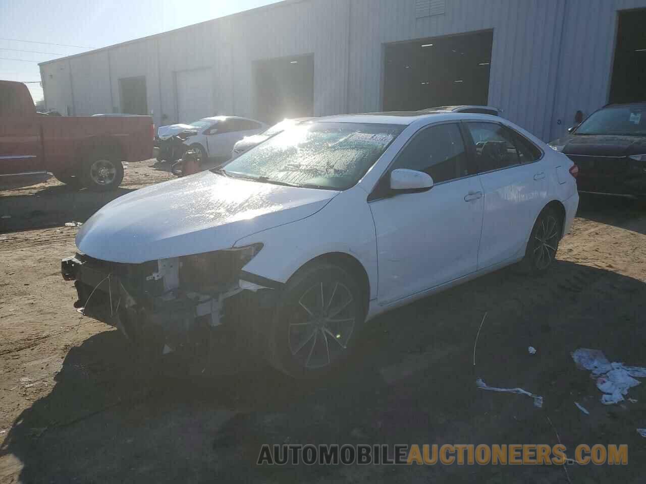 4T1BF1FK0FU975391 TOYOTA CAMRY 2015