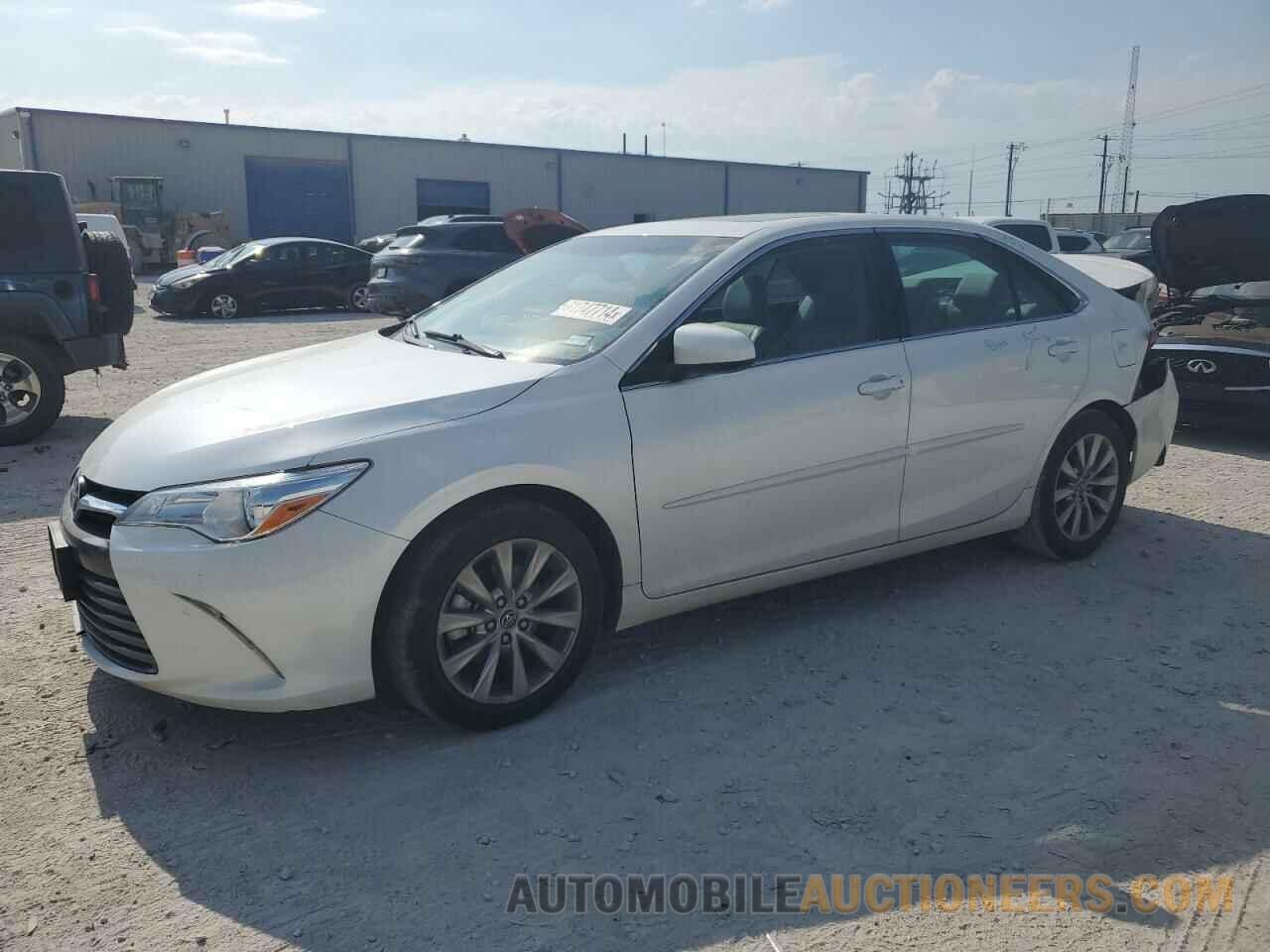 4T1BF1FK0FU977934 TOYOTA CAMRY 2015