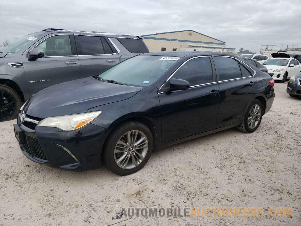 4T1BF1FK0GU122555 TOYOTA CAMRY 2016